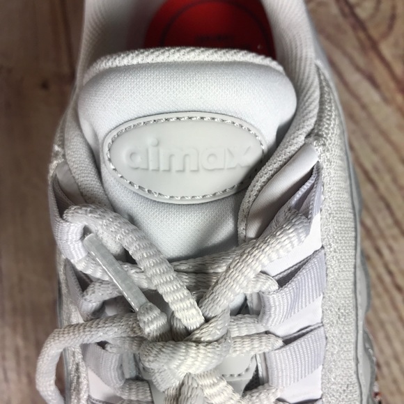 NIKE Air Max 95 SE Confetti Vast Grey - Picture 7 of 8